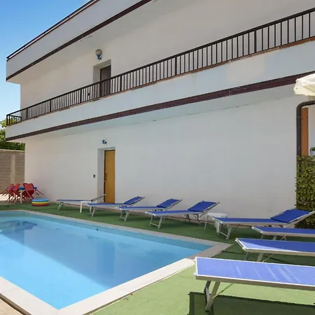 Amazing In With House Sea View *