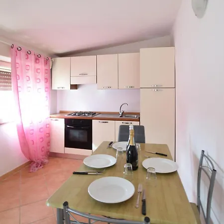 1 Bedroom Stunning In 帕尔米