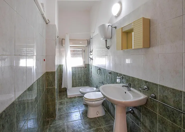 1 Bedroom Stunning In * 帕尔米